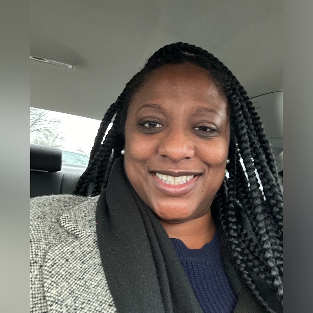 Meet your Posher, Renita